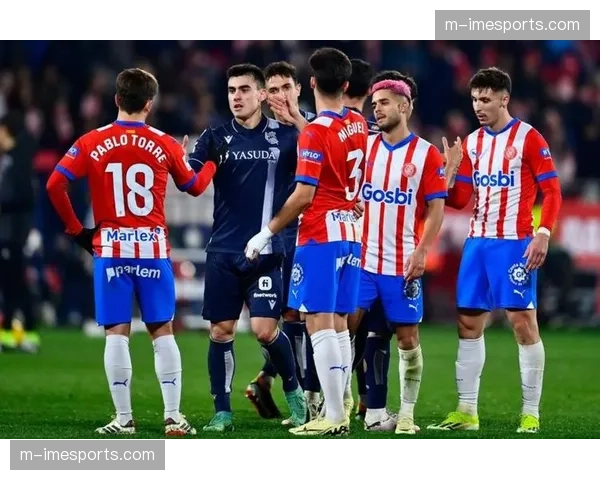 赫罗纳官方宣布，多夫比克因肌肉疲劳将缺席接下来两轮联赛